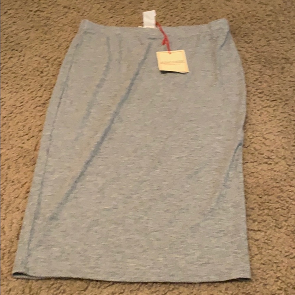 Grey pencil skirt